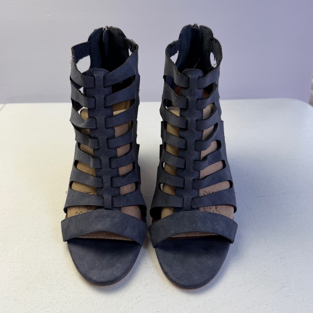 Indigo Rd Womens 10 Blue Gladiator Block Heel Sandals Cage Strappy Boho - Picture 9 of 10